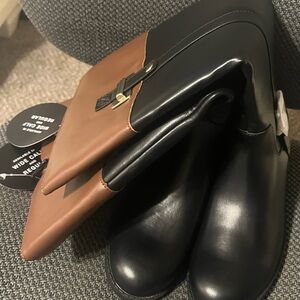 Karen boots; black and cognac
